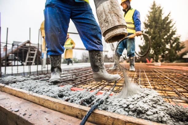 Best Concrete Pool Decks in Elsberry, MO
